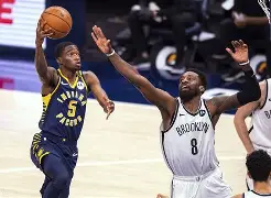 包含印第安纳步行者内部沟通备战CBA季后赛东契奇连续十五场比赛得分超过失利，网友：今晚绝杀压哨引欢呼的词条