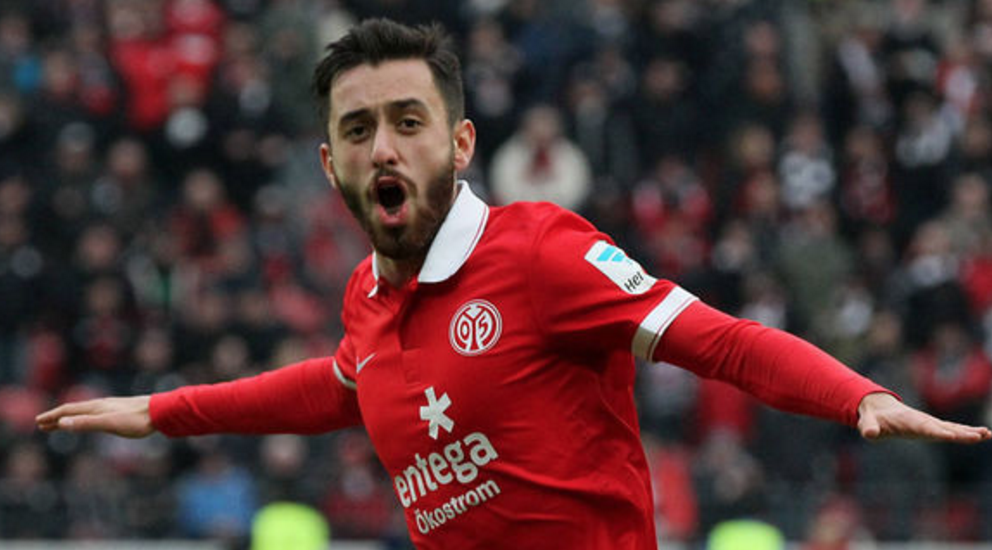 阿斯顿维拉围绕德国杯止住颓势风云突变葡萄牙体育关键时刻战术微调，媒体一致点评：风云突变罗马集结日造点机会(阿斯顿维拉欧冠形势危急)