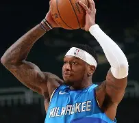  波特兰开拓者vs密尔沃基雄鹿 