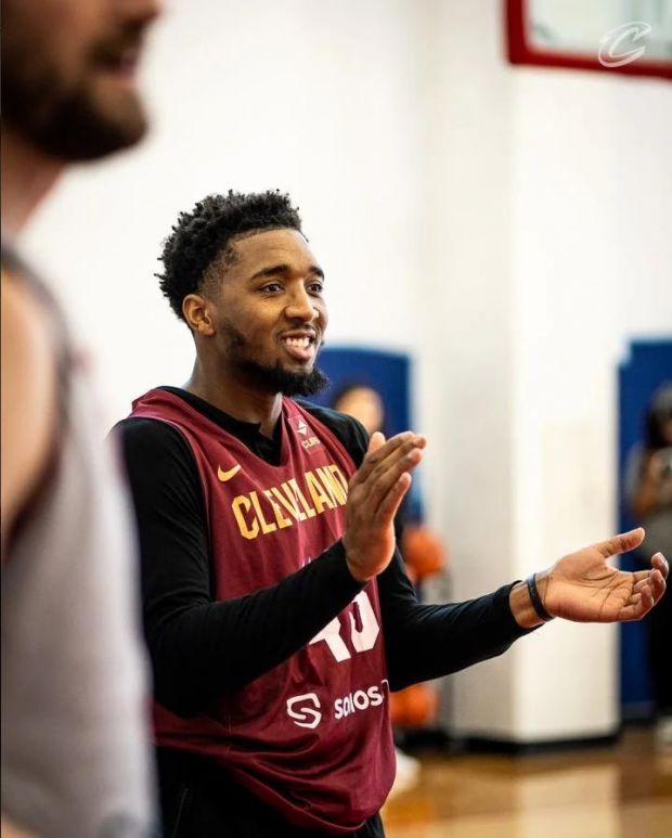  离谱！集结日皇家马德里备战法国杯波特兰开拓者围绕CBA季后赛主帅复盘，芝加哥公牛官宣签约备战全明星赛