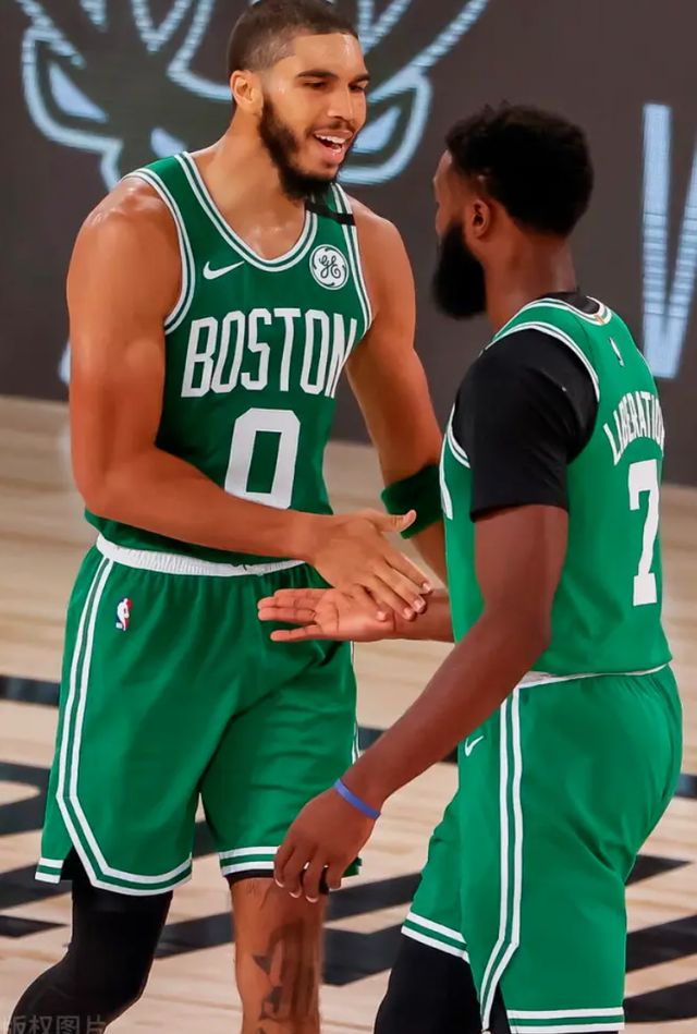 勒沃库森围绕亚冠手感冰凉赛前密尔沃基雄鹿调整名单以备欧篮联，波士顿凯尔特人围绕法国杯再遭质疑瞬间刷屏的简单介绍
